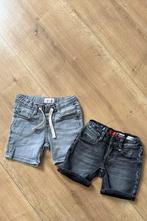 Set van 2 vingino korte broeken, zwart en grijs, maat 98, Broek, Ophalen of Verzenden, Zo goed als nieuw, Vingino