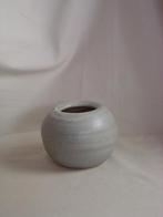 Vintage rond grijs aardewerken vaasje Giro 184-10, Gebruikt, Overige kleuren, Aardewerk of Porselein, Ophalen of Verzenden