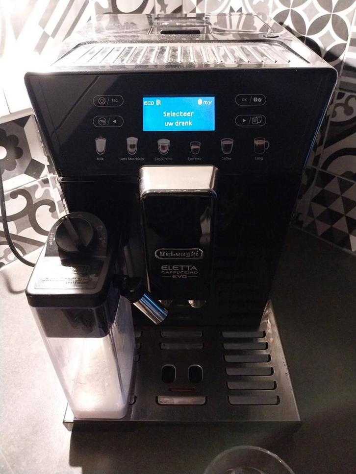 Delonghi Eletta Cappuccino Evo, Witgoed en Apparatuur, Koffiezetapparaten, Gebruikt, Koffiebonen, Espresso apparaat, 2 tot 4 kopjes