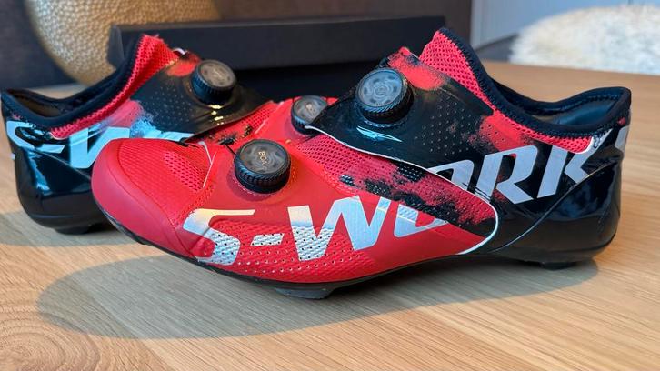 S-Works Ares raceschoen mt 44 rood, Fietsen en Brommers, Fietsaccessoires | Fietskleding, Zo goed als nieuw, Heren, Schoenen, Overige maten