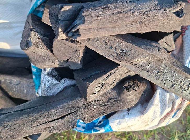 HOUTSKOOL BOEKEL, Tuin en Terras, Houtskoolbarbecues, Nieuw, Ophalen