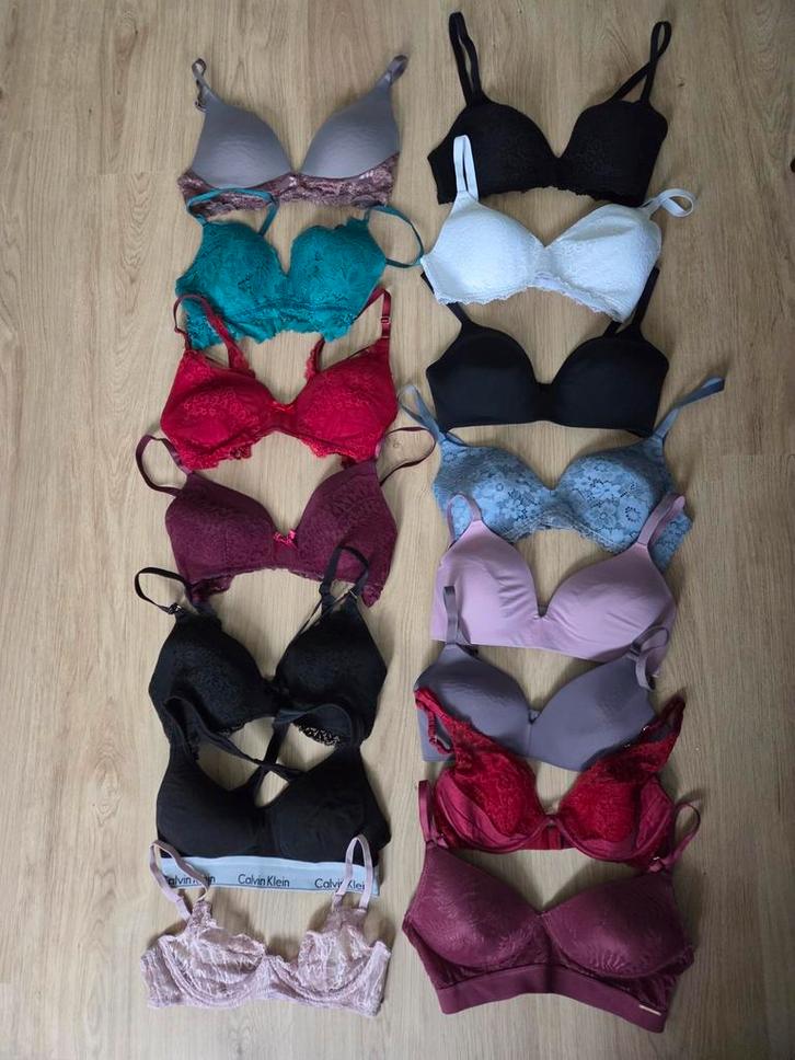 15 bh's, gedragen, €20, Kleding | Dames, Ondergoed en Lingerie, BH, Zwart, Ophalen of Verzenden