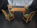 poppenhuis, eetkamer set met 4 stoelen, hout 1:12, Verzamelen, Poppenhuizen en Toebehoren, Zo goed als nieuw, Verzenden, Gebruiksvoorwerp