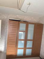 Ruime houten kledingkast met deuren, Gebruikt, 200 cm of meer, Ophalen of Verzenden, Overige houtsoorten