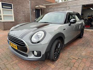 Mini Clubman 1.5 Cooper AUT 2017 Grijs in nieuwstaat 