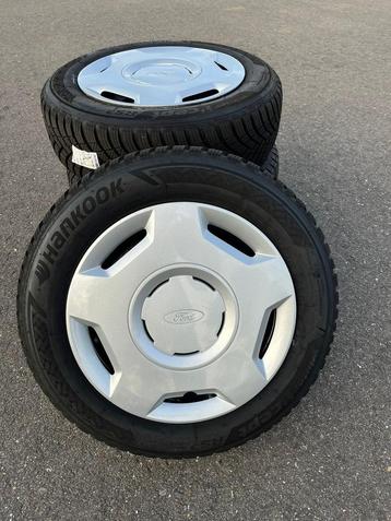 Winterset + Hankook winterbanden + Ford wieldoppen 175/65R14 beschikbaar voor biedingen