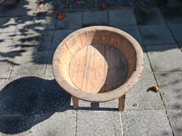Oude houten bak - Ø60cm beschikbaar voor biedingen
