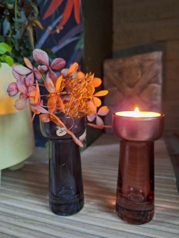 Theelichthouders en/of bloemenvaasjes  beschikbaar voor biedingen