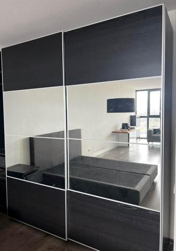 Ikea pax kledingkast 200x236cm Monteren ook mogelijk  beschikbaar voor biedingen