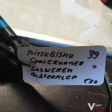 Mitsubishi Spacerunner 1999 Gasveren set achterklep beschikbaar voor biedingen