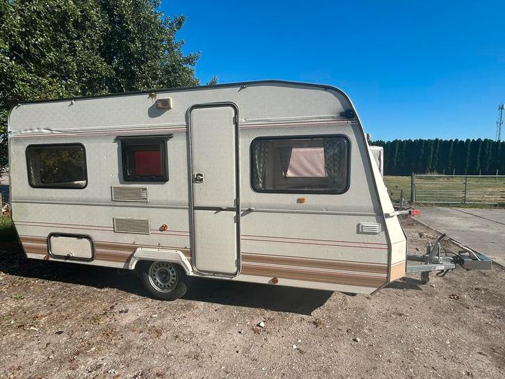 Dethleffs New Line 460 4 pers met diepe voortent en heki, Caravans en Kamperen, Caravans, Bedrijf, tot en met 4, 750 - 1000 kg