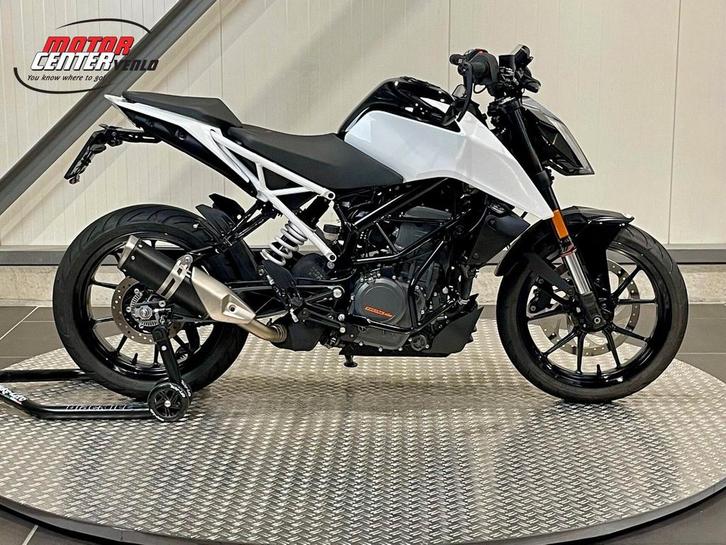 KTM 390 DUKE ABS (bj 2024), Motoren, Motoren | KTM, Bedrijf, Naked bike, 12 t/m 35 kW, Minimaal motorrijbewijs A2