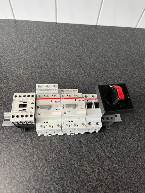 ABB MS225 motor manuel starters , hoofdschakelaar OT32E3, Hobby en Vrije tijd, Elektronica-componenten, Gebruikt, Ophalen of Verzenden