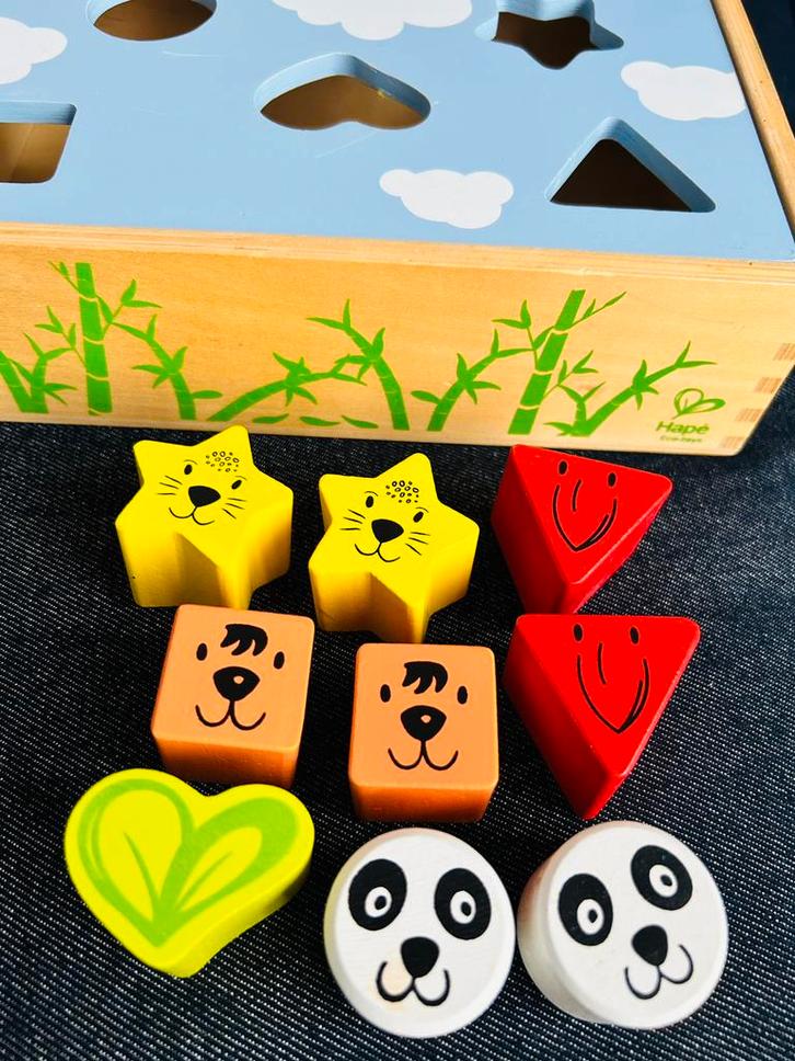 Houten Vormenstoof met Deksel van HAPE Speelgoed, Kinderen en Baby's, Speelgoed | Houten speelgoed, Gebruikt, Ophalen of Verzenden