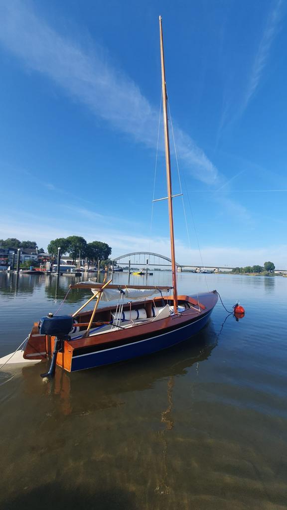 Schakel met kanteltrailer, Watersport en Boten, Zeilen en Zeiltoebehoren, Zo goed als nieuw, Minder dan 15 m², 3 tot 6 meter, Ophalen