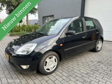 Ford Fiesta 1.6-16V Ghia / 2e eigenaar / Nieuwstaat / beschikbaar voor biedingen