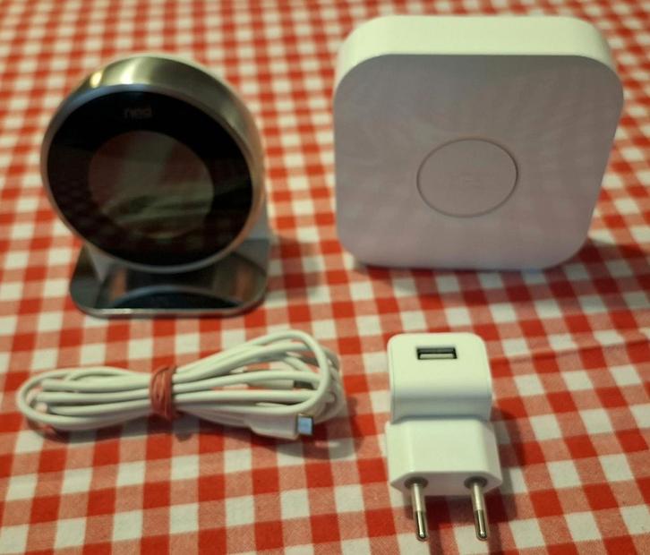 Nest Thermostaat 2e Gen., Doe-het-zelf en Verbouw, Thermostaten, Zo goed als nieuw, Ophalen of Verzenden