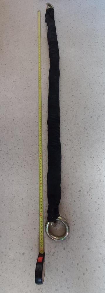 Zware ABUS motorketting van ca. 1 meter lang beschikbaar voor biedingen