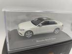 Mercedes-Benz E klasse sedan 1:43 Kyosho in OVP, Ophalen of Verzenden, Gebruikt, Auto, Kyosho