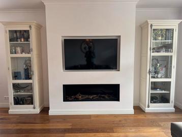 Twee Luxe Buffetkasten beschikbaar voor biedingen