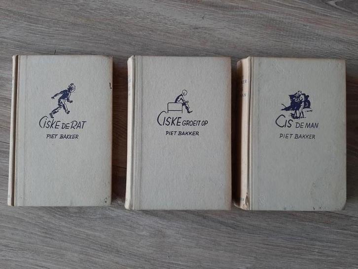 Ciske de Rat Trilogie - Piet Bakker - 1947, Antiek en Kunst, Antiek | Boeken en Bijbels, Ophalen