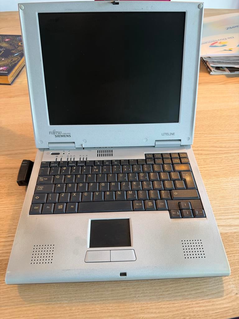 Fujitsu Siemens Liteline LFL Laptop - Vintage!, Computers en Software, Windows Laptops, Gebruikt, HDD, Minder dan 4 GB, Qwerty