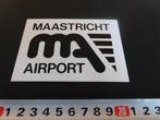 sticker wit logo MAASTRICHT AIRPORT *, Verzamelen, Stickers, Ophalen, Zo goed als nieuw