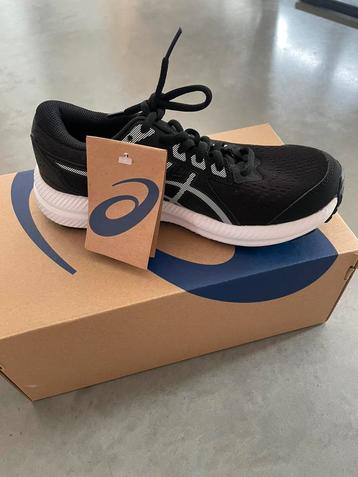 Asics Gel-contend 8 black/white beschikbaar voor biedingen