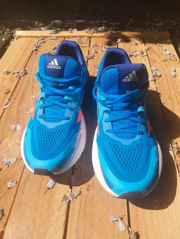 Adidas Adistar hardloopschoen beschikbaar voor biedingen