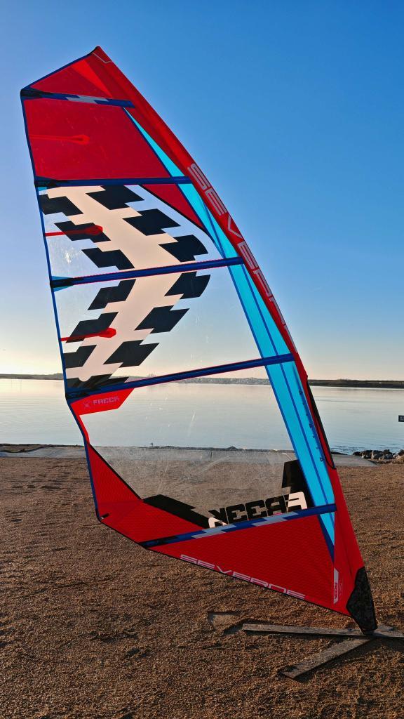 Severne Freek 5.2 2025 | windsurf zeil, Watersport en Boten, Windsurfen, Gebruikt, Zeil, Met draagtas, 5 tot 7 m², Ophalen of Verzenden