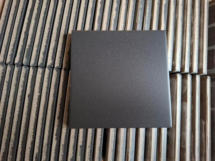 Mosa Vloertegels 10x10 Mat Zwart, Doe-het-zelf en Verbouw, Tegels, Zo goed als nieuw, Vloertegels, Keramiek, Minder dan 20 cm