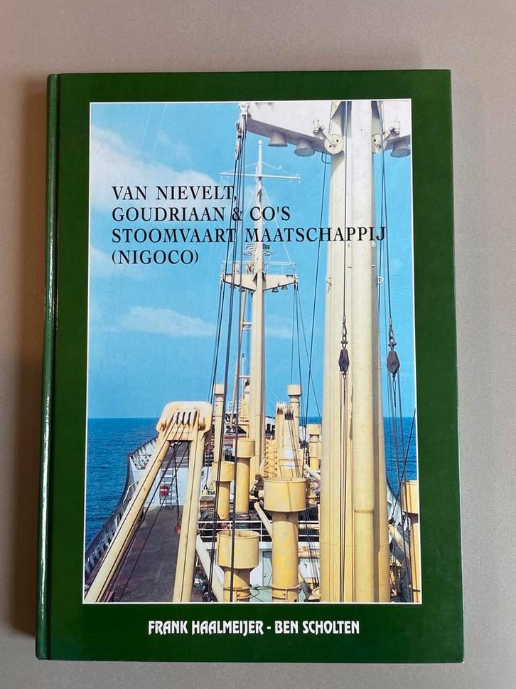 NIGOCO Stoomvaart Maatschappij Boek, Boeken, Vervoer en Transport, Zo goed als nieuw, Boot, Ophalen of Verzenden