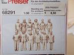 Pfeiser 12 ONGEVERFDE FIGUURTJES MAN/VROUW. 1:50, Ophalen of Verzenden, Nieuw, 1:50 of kleiner, Figuur of Figuren