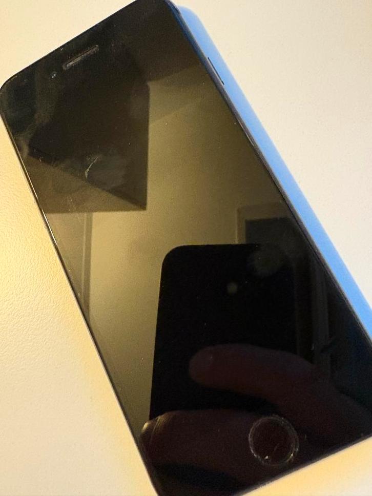 iPhone 8SE - Perfect Scherm, Home Button Defect, Telecommunicatie, Mobiele telefoons | Apple iPhone, Gebruikt, 64 GB, Zonder abonnement