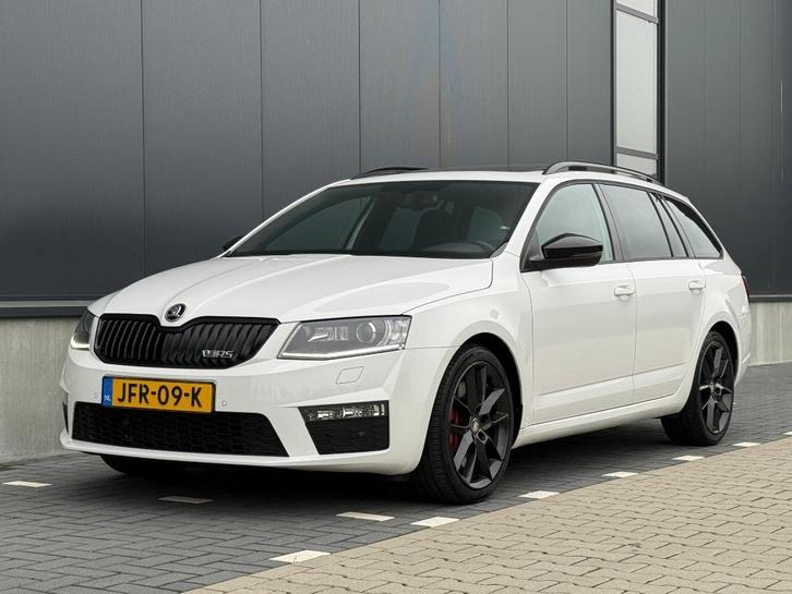 Skoda Octavia Combi 2.0 TSI RS Challenge 220PK 2015 PANO, Auto's, Skoda, Bedrijf, Octavia, ABS, Adaptieve lichten, Airbags, Airconditioning