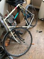 Veel fietsframes en onderdelen, Fietsen en Brommers, Fietsonderdelen, Ophalen, Gebruikt, Algemeen