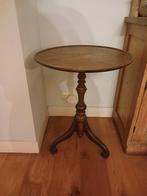 Rond tafeltje mahonie met leuke voet, Ophalen of Verzenden