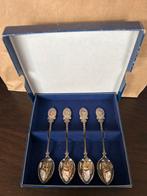 Zilveren Koningin Lepeltjes - Juliana, Beatrix, Emma, Wilhel, Antiek en Kunst, Antiek | Bestek, Ophalen of Verzenden