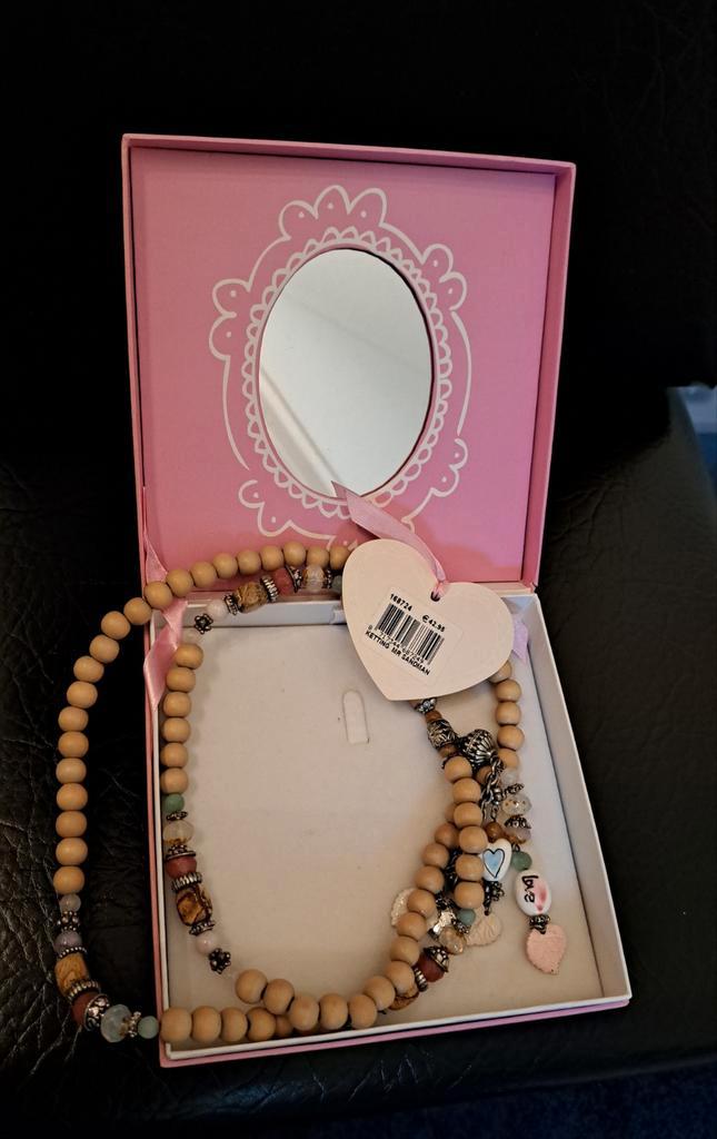 Leuke Ketting met Houten Kralen Blond Amsterdam, Sieraden, Tassen en Uiterlijk, Kettingen, Nieuw, Overige materialen, Bruin, Met hanger