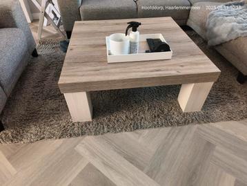 Mooie grote salontafel. 