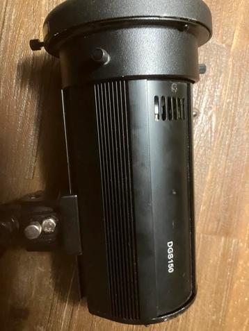 DGS150 studioflitser met bowens adapter beschikbaar voor biedingen