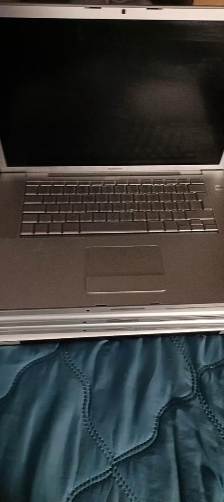 4 xMacBook pro 2008 zie foto's  weg is weg, Computers en Software, Apple Macbooks, Niet werkend, 13 inch, 2 tot 3 Ghz, Onbekend