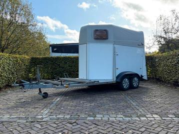 2 paards humbaur Mentrailer beschikbaar voor biedingen