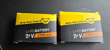 2 accus tbv Macna Handschoenen. beschikbaar voor biedingen