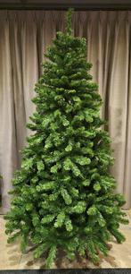 Mooie aparte kerstboom met rode lampjes., Ophalen