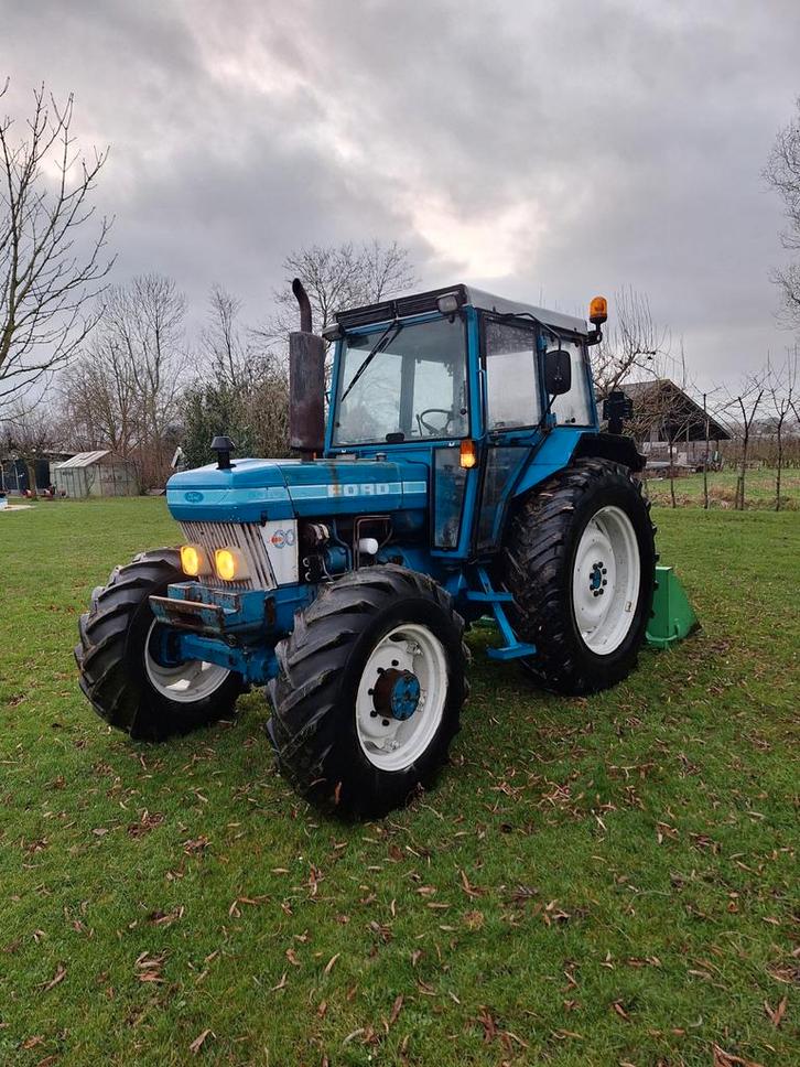 Ford 5610 gen I, Zakelijke goederen, Agrarisch | Tractoren, 5000 tot 7500, Ford, tot 80 Pk, Oldtimer, Ophalen