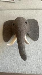Grijse vilten olifant (decoratie kinderkamer), Kinderen en Baby's, Kinderkamer | Inrichting en Decoratie, Ophalen of Verzenden