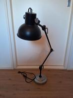 Zwarte lamp, Huis en Inrichting, Lampen | Tafellampen, Ophalen of Verzenden, Zo goed als nieuw, Minder dan 50 cm