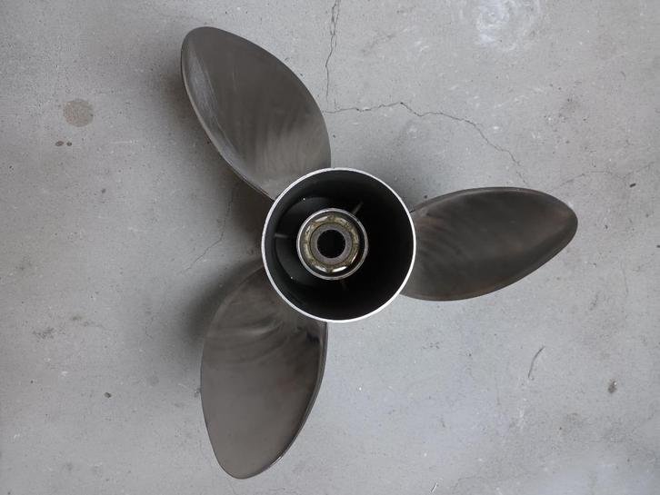 Solas scorpion propeller 27 pitch rvs, Watersport en Boten, Bootonderdelen, Gebruikt, Motor en Techniek, Motorboot, Ophalen of Verzenden