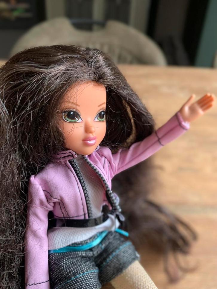Moxi Girlz pop, Kinderen en Baby's, Speelgoed | Poppen, Zo goed als nieuw, Ophalen of Verzenden